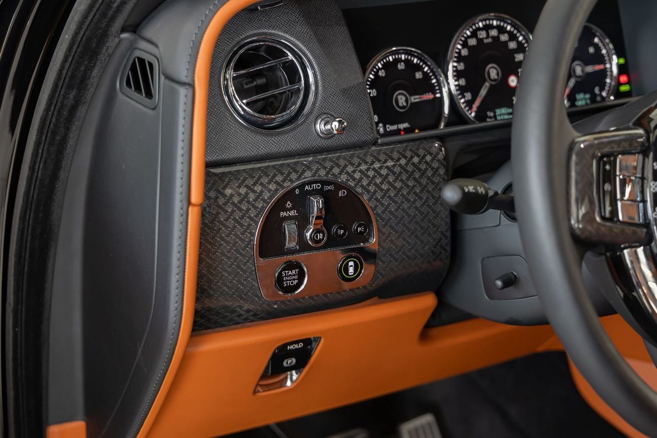 رولز رويس كولينان Rolls-Royce Cullinan | Black Badge | GCC Specs | Dealer Warranty & Service Contract (AGMC) | 2022