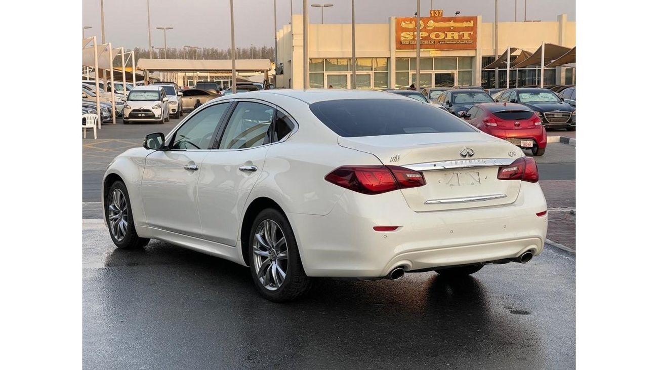 إنفينيتي Q70 لاكجري