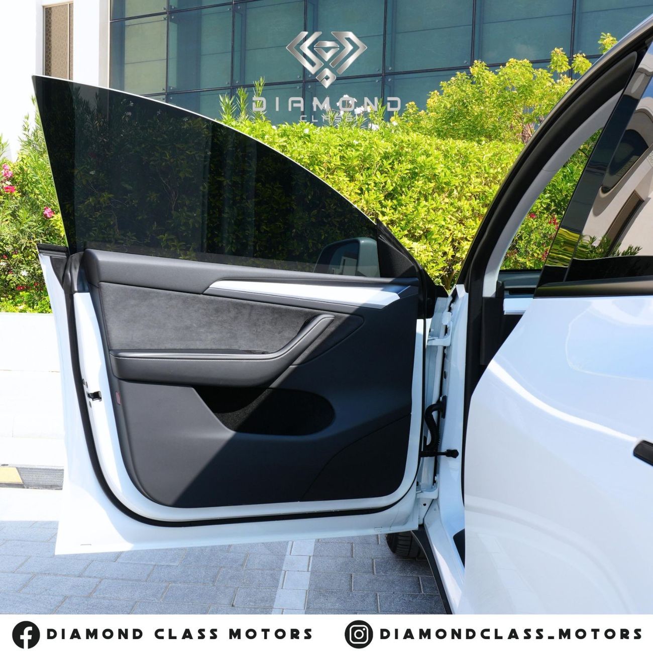 Tesla Model Y Tesla Model Y White interior Auto Pilot  2024 GCC  Warranty  Tesla UAE