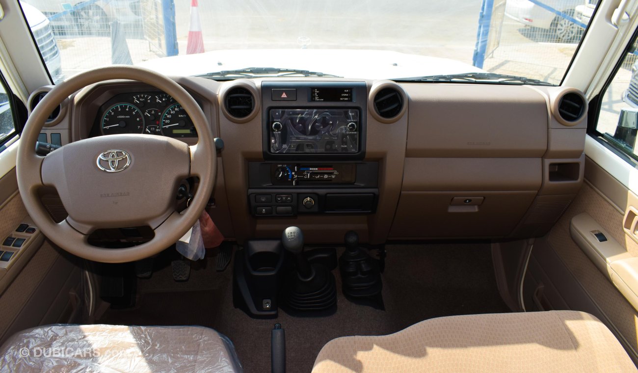 Toyota Land Cruiser Hard Top LX 4.0 V6