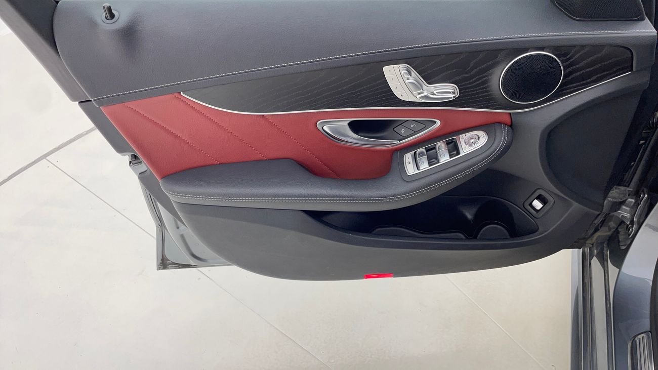 مرسيدس بنز C 200 PREMIUM AMG SPORT PACK 2 | بدون دفعة مقدمة | اختبار القيادة في المنزل