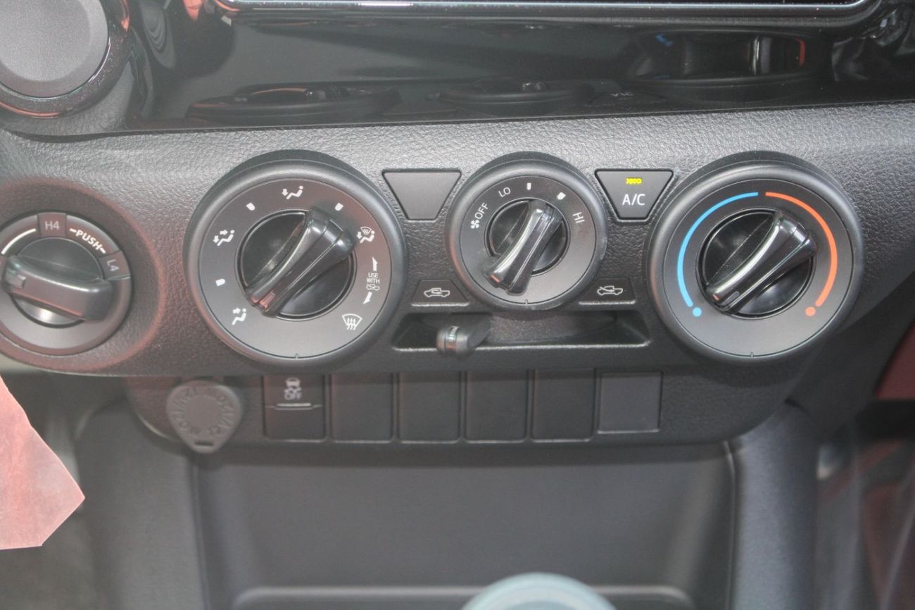 تويوتا هيلوكس TOYOTA HILUX 2.4L DIESEL 4WD DOUBLE CAB DLX-G MANUAL