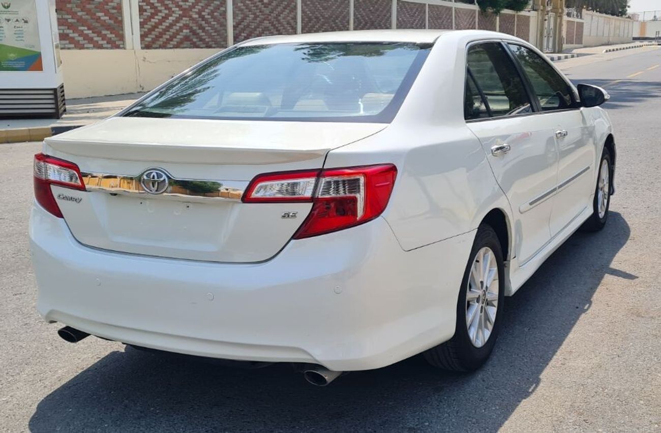 Toyota Camry TOYOTA CAMRY SE GCC 2012