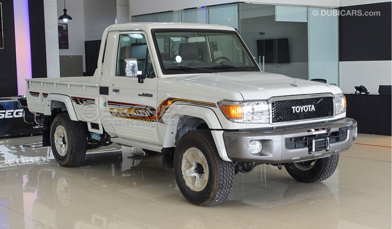 Toyota Land Cruiser Pick Up 2021 Toyota Land Cruiser Pick Up LC79 SC, 4.0L Petrol 4WD MT- Full Winch, AW, over fender, RR difloc