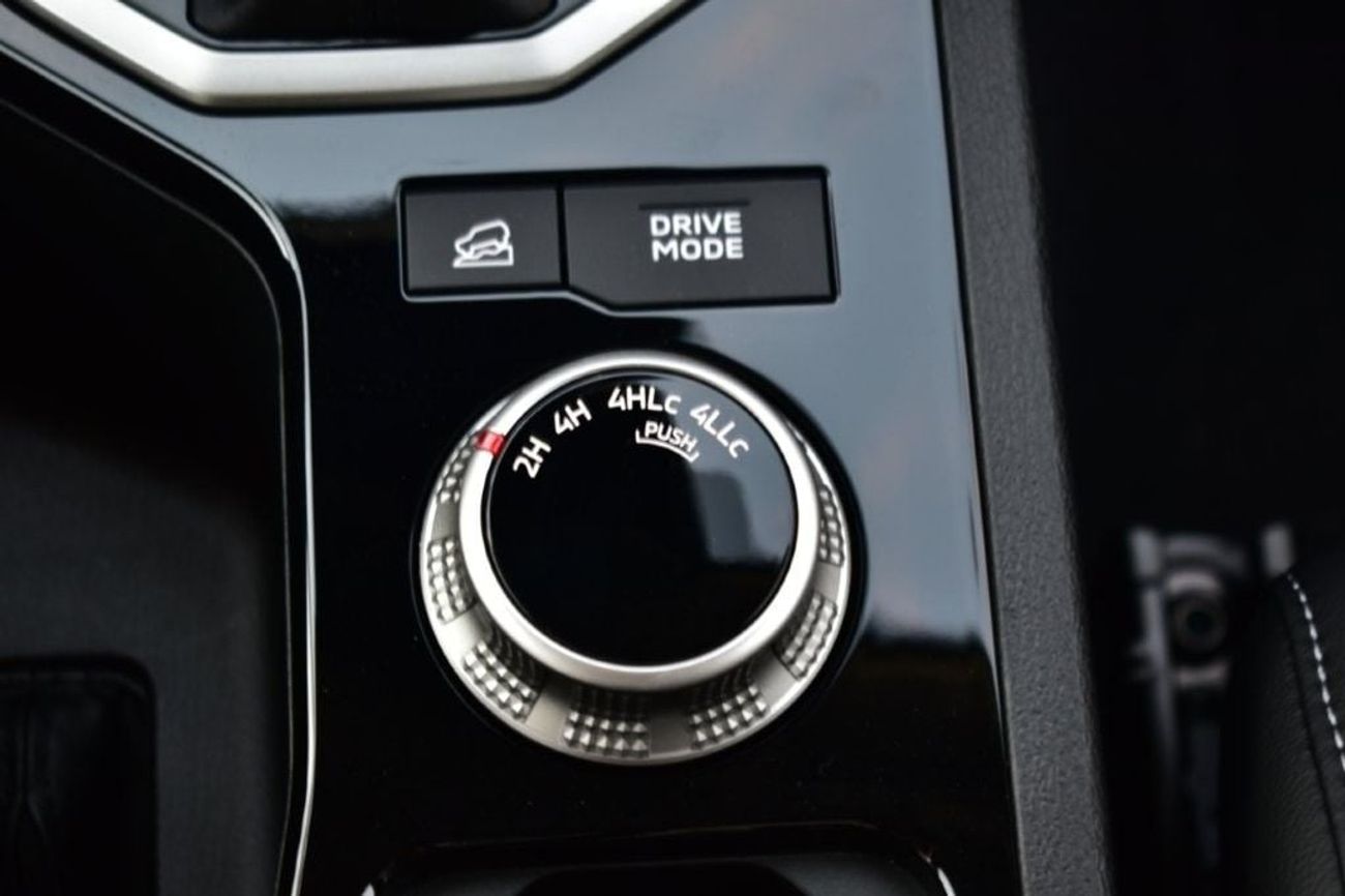 ميتسوبيشي L200 SPORTERO GLS 2.4L DIESEL AT