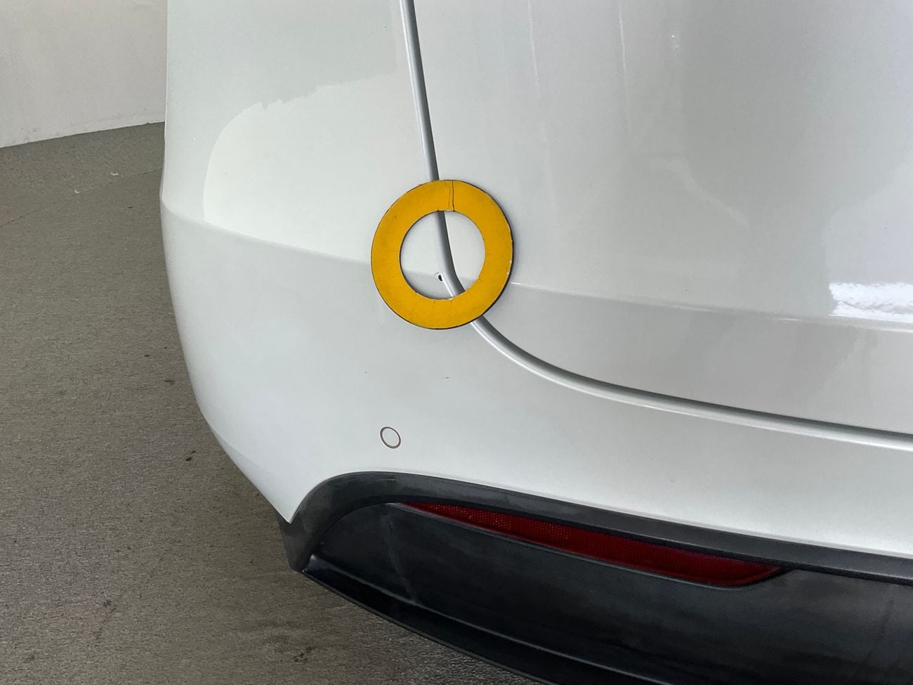 Tesla Model Y Long Range (Dual Motor) | upto AED 20,000 Ramadan Discount | Guaranteed Warranty | 0 Down Payment