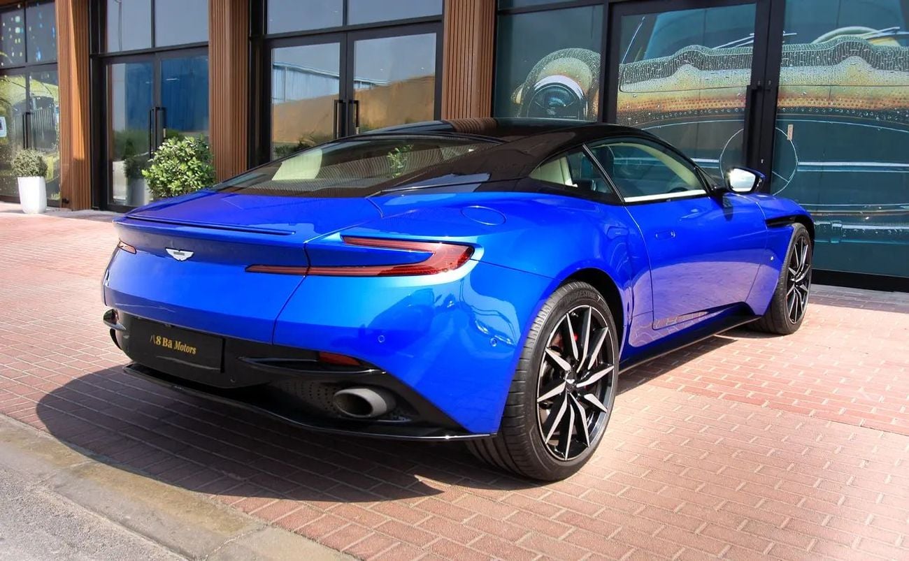 Aston Martin DB11 Aston Martin DB11 2017