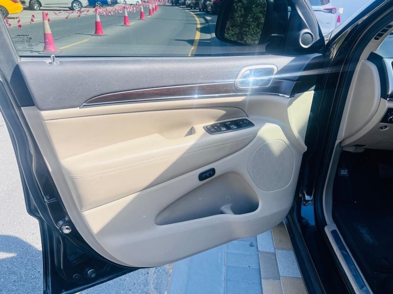 جيب جراند شيروكي