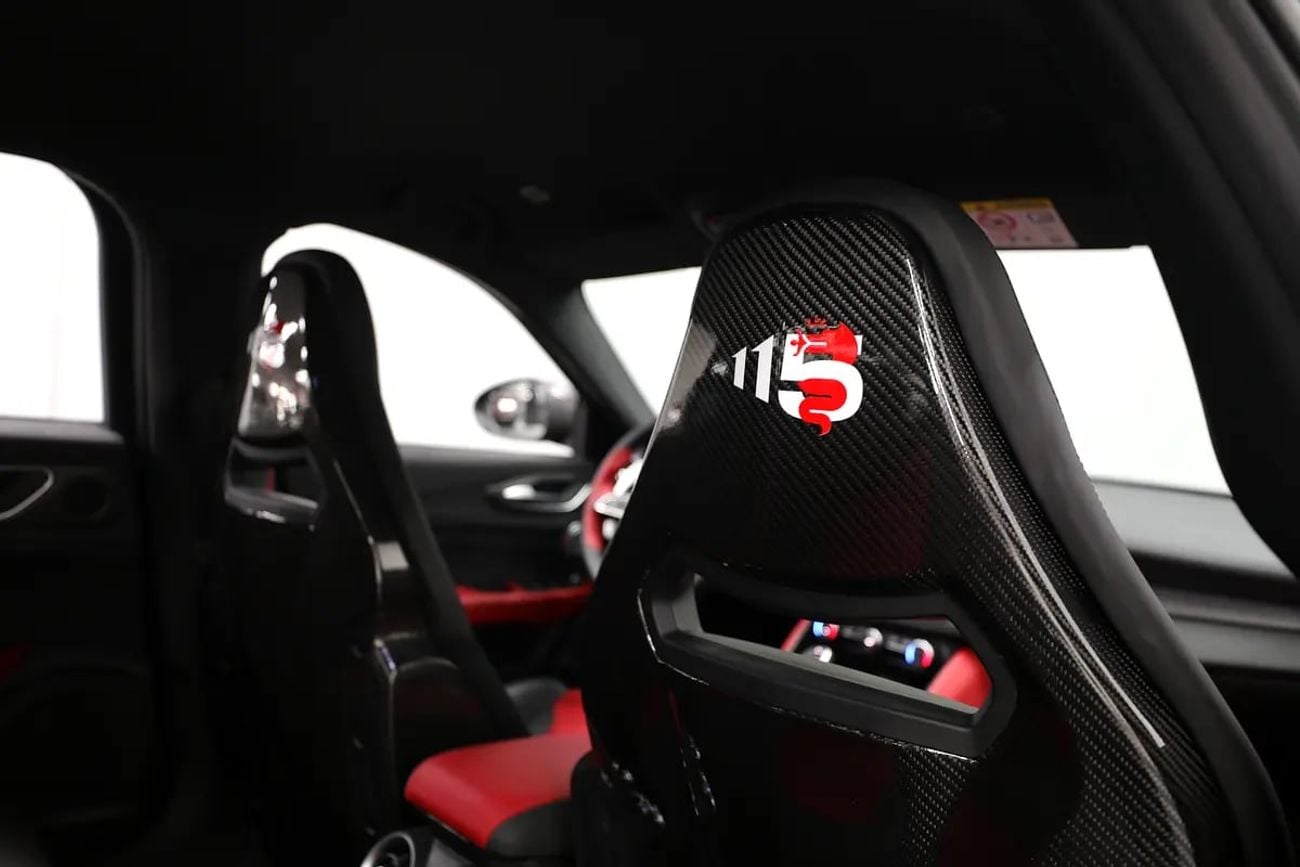 ألفا روميو جوليا Alfa Romeo Giulia Quadrifoglio | GCC Specs | Brand New Luxury SUV