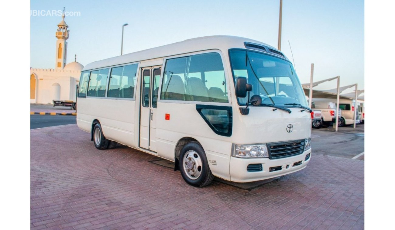 Toyota Coaster 2015 | TOYOTA COASTER | 30 SEATS | MANUAL TRANSMISSION | GCC | VERY WELL-MAINTAINED | S