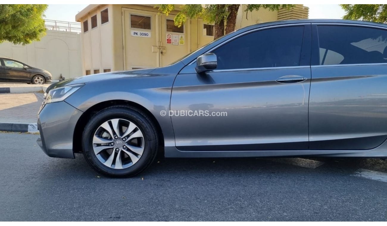 Honda Accord EX 2016 | Perfect Condition | GCC