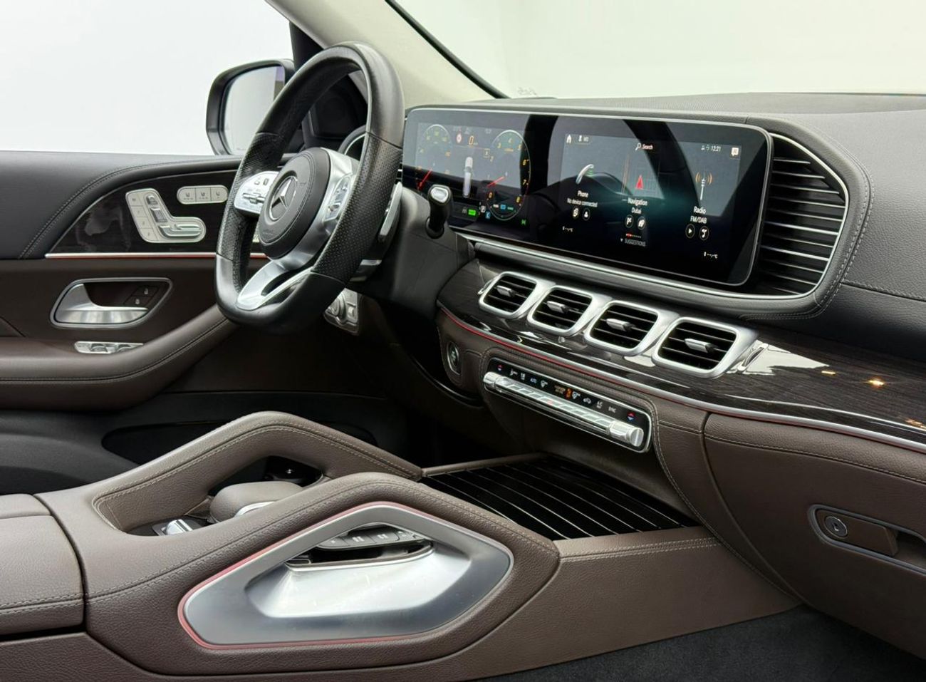 مرسيدس بنز GLS 580 4MATIC 2022 Mercedes Benz GLS580 AMG 4MATIC, 2027 Mercedes Warranty + Service Pack, 7 Seater, GCC