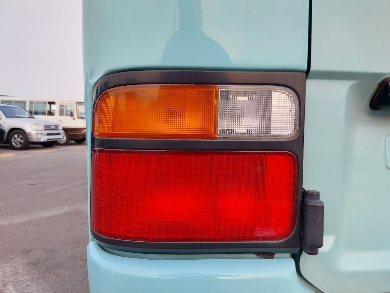 Toyota Coaster TOYOTA COASTER BUS RHD 2001 MODEL 4.2 L DIESEL AUTOMATIC(PM10587)