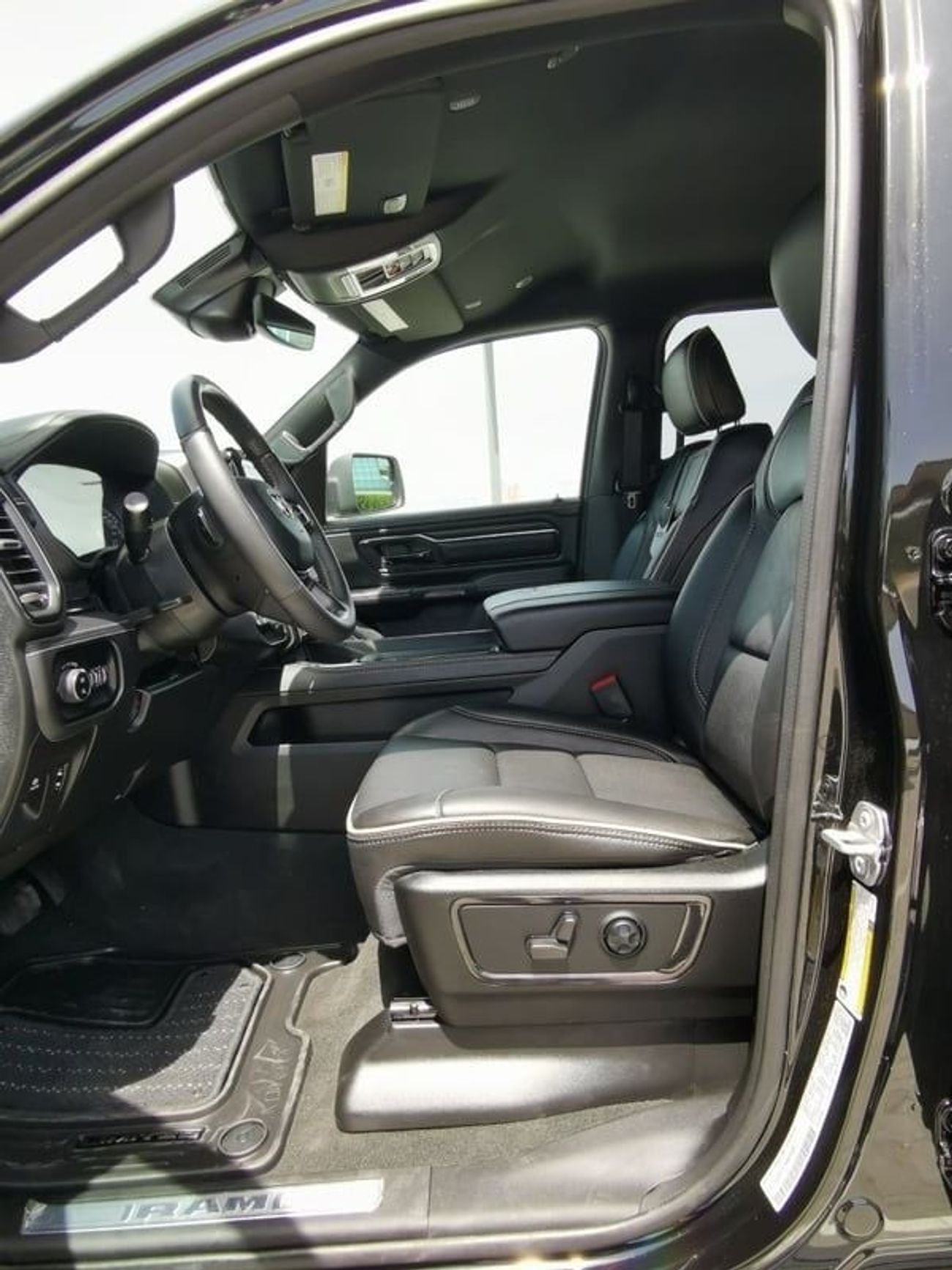 RAM 1500 DODGE RAM LIMITED- 2022- BLACK