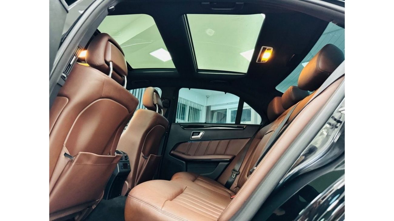 Mercedes-Benz E300 Elegance GCC .. AMG .. V6 .. Perfect Condition .. Panoramic