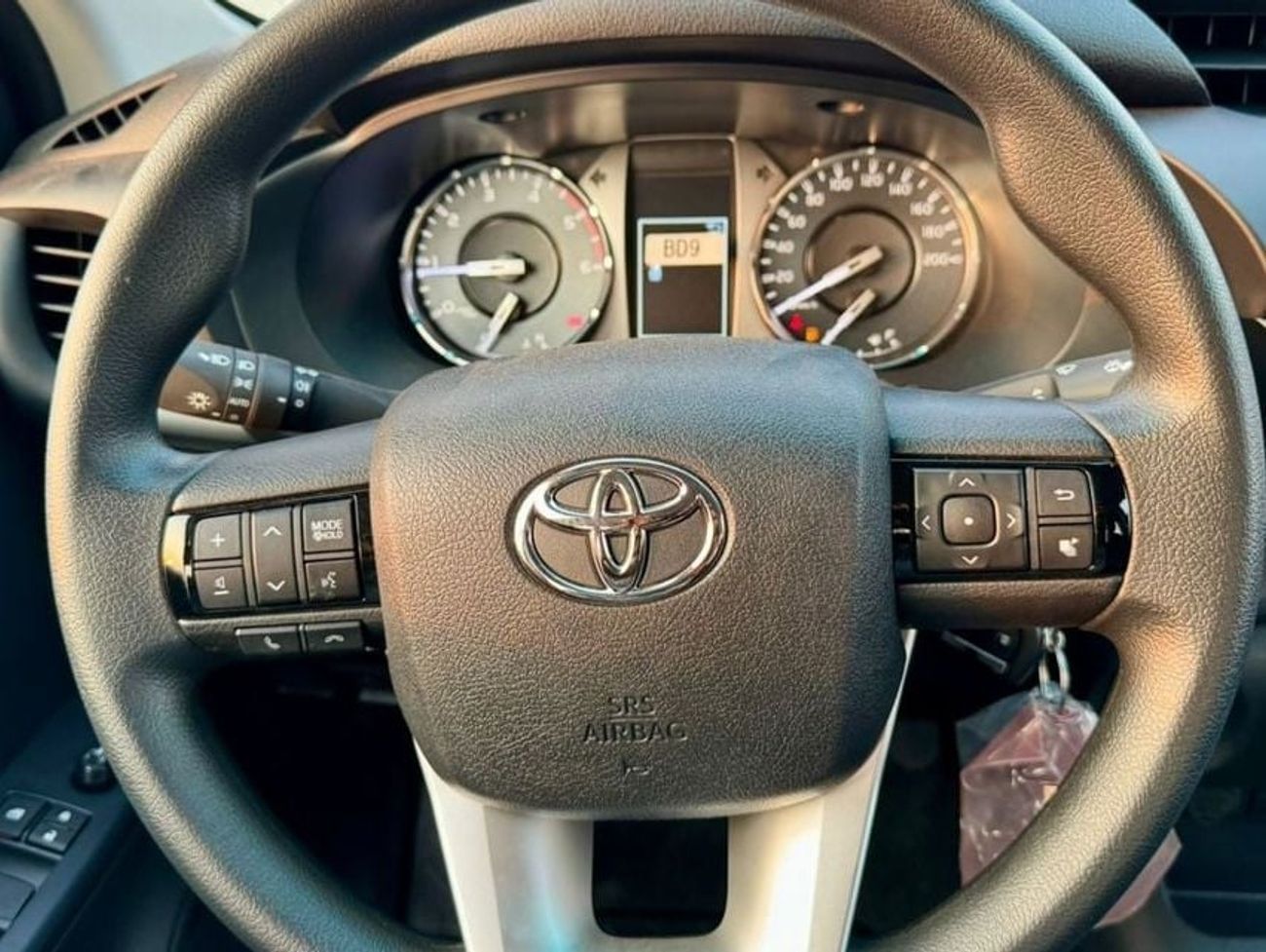 تويوتا هيلوكس GL 2.4L Double Cab