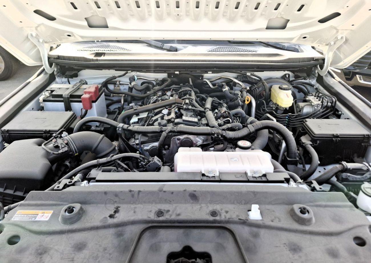 Toyota Prado Toyota Prado 2.4L 2024 GCC White Petrol All Rounder