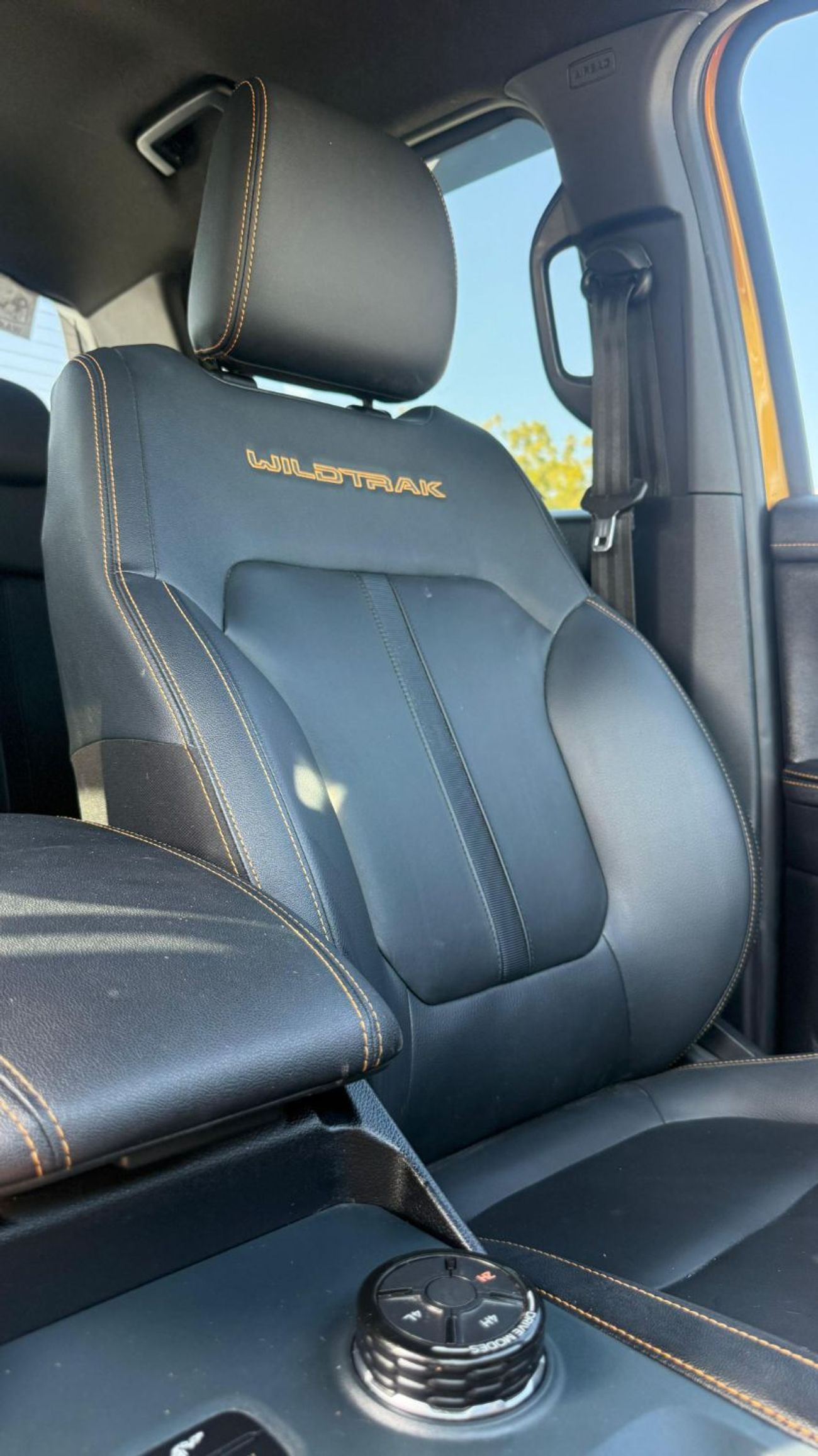 فورد رانجر Wildtrak RHD 2.0L V4 Turbo Diesel Engine 4WD 360° Camera Automatic Gear 5 Seats 4 Doors