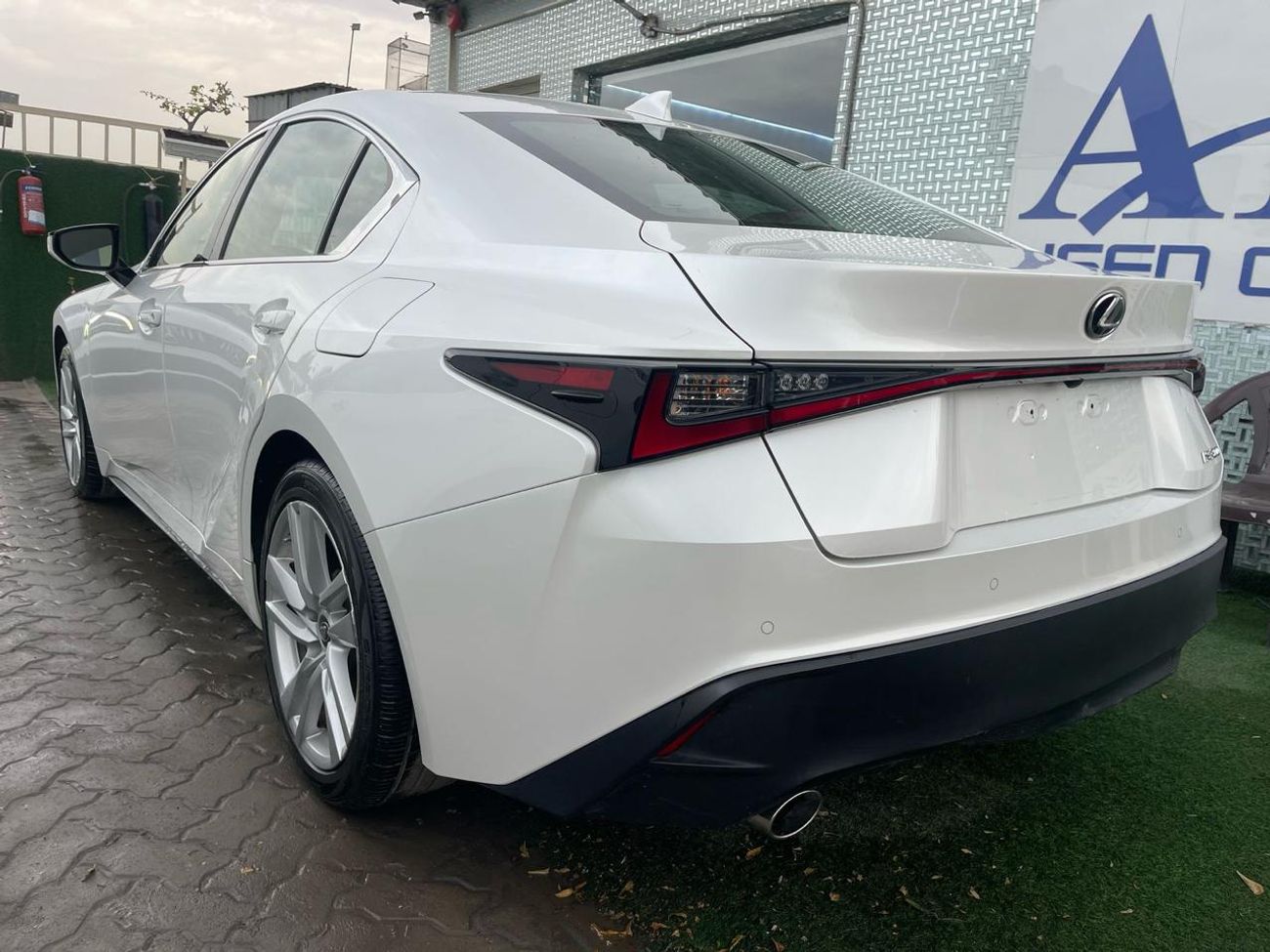 Lexus IS300 AWD (NON GCC)