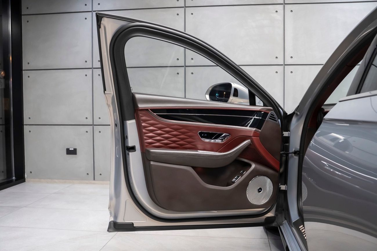 Bentley Flying Spur 6.0T W12