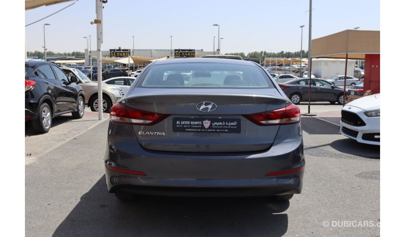 Hyundai Elantra GL ACCIDENTS FREE - GCC - PERFECT CONDITION INSIDE OUT - ENGINE 1600 CC