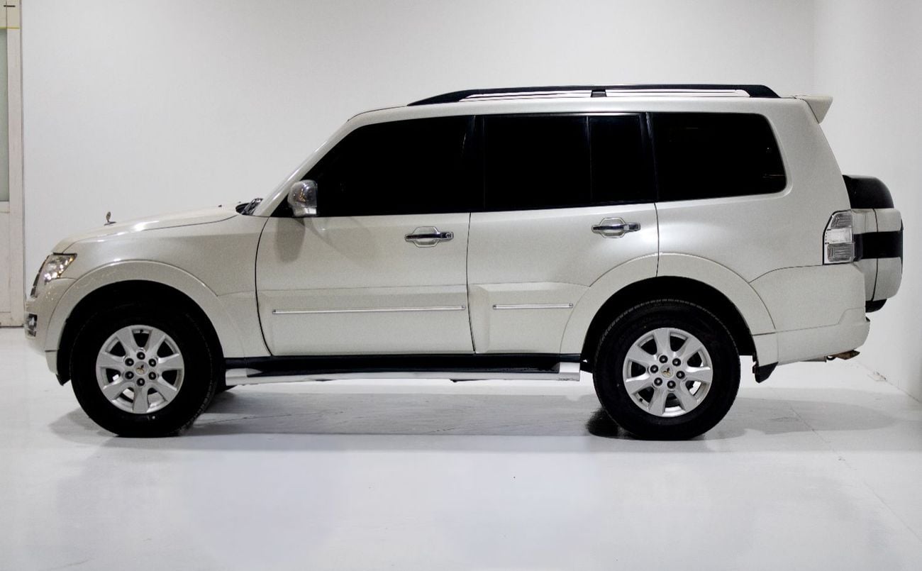 ميتسوبيشي باجيرو GLS Highline 3.0L (177 HP)