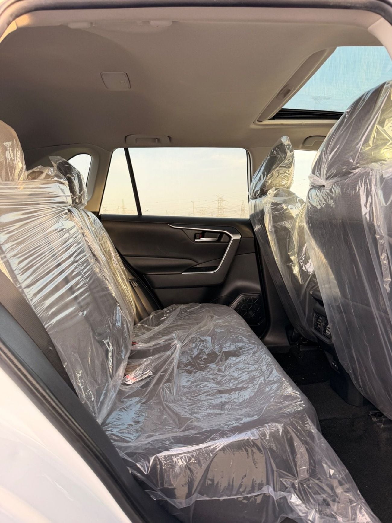 Toyota RAV4 XLE 2.5L Full Option