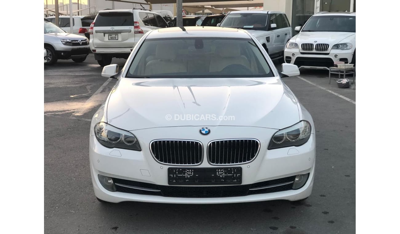 بي أم دبليو 528i موديل 2012 خليجي فل مواصفات كراسي جلد ومثبت سرعه وتحكم كهربي كامل ونظام صوت ممتاز وكاميرا خلفيه ومدخ