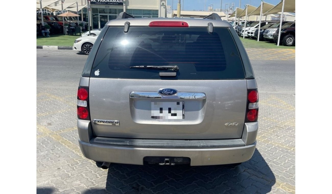 Ford Explorer 2008 GCC model, automatic transmission, 6 cylinder, mileage 321000km