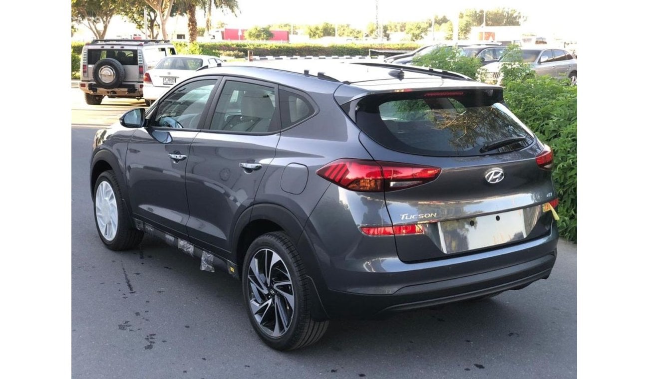 Hyundai Tucson 1.6L AT Petrol panorama Push Start  power seat wireless charger 18" Alloy wheels