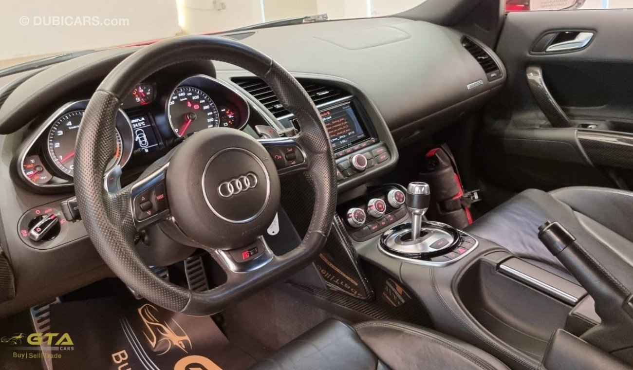 Audi R8 2015 Audi R8, Full Service History, GCC