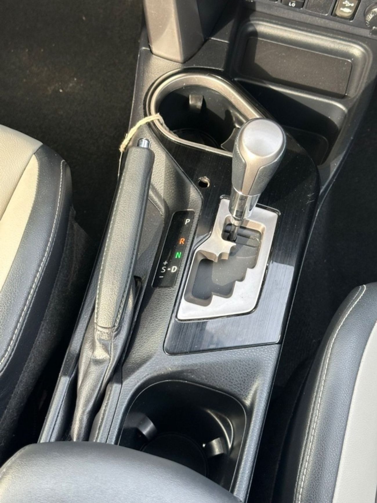 تويوتا راف ٤ Limited Hybrid Full Option