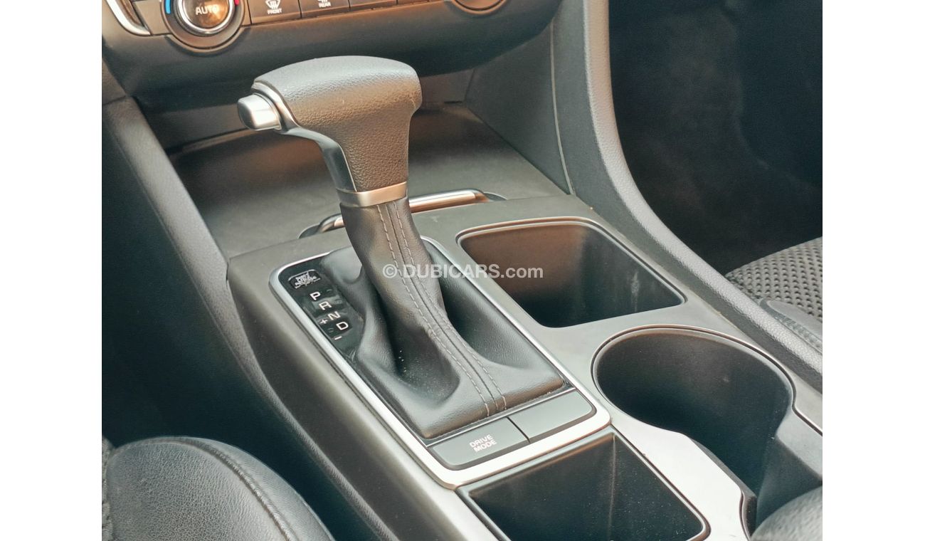 كيا أوبتيما LIMITED / PANORAMIC ROOF / LEATHER SEATS / RADAR / FULL OPTION (LOT # 94503)