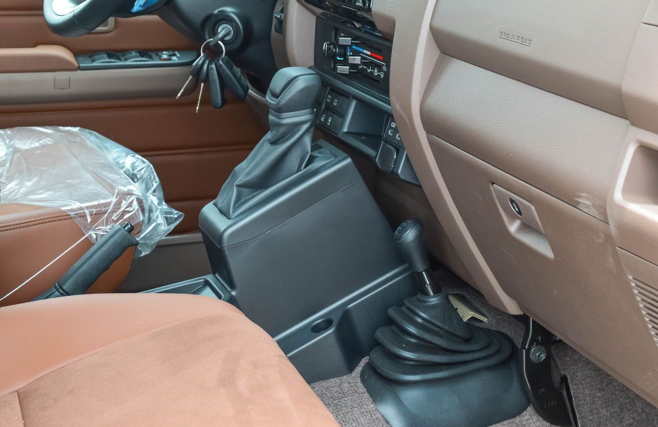 Toyota Land Cruiser 70 TOYOTA LAND CRUISER 76 4.0L 4WD 5DOOR AT SUV 2026