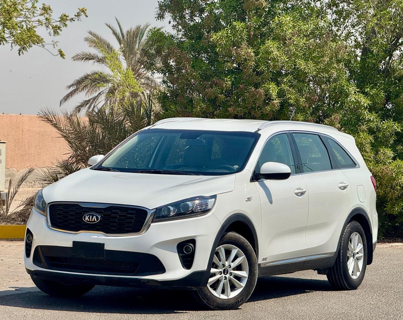 Kia Sorento Std 2.5L AWD 750-Monthly l GCC l Cruise, Camera, AWD l Accident Free