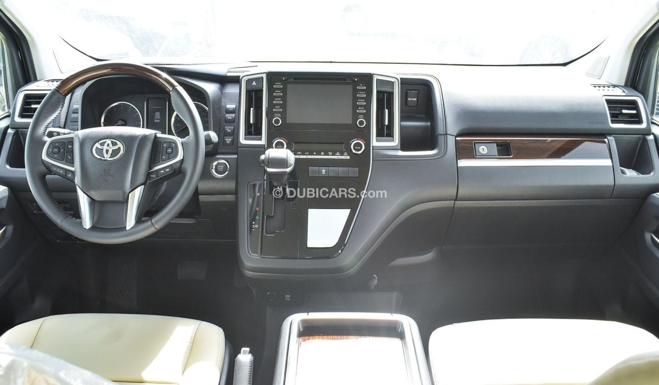 Toyota Granvia Premium  3.5L