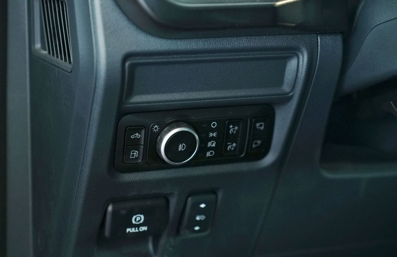 Ford F-150 LARIAT CREW CAB Canadian Specification