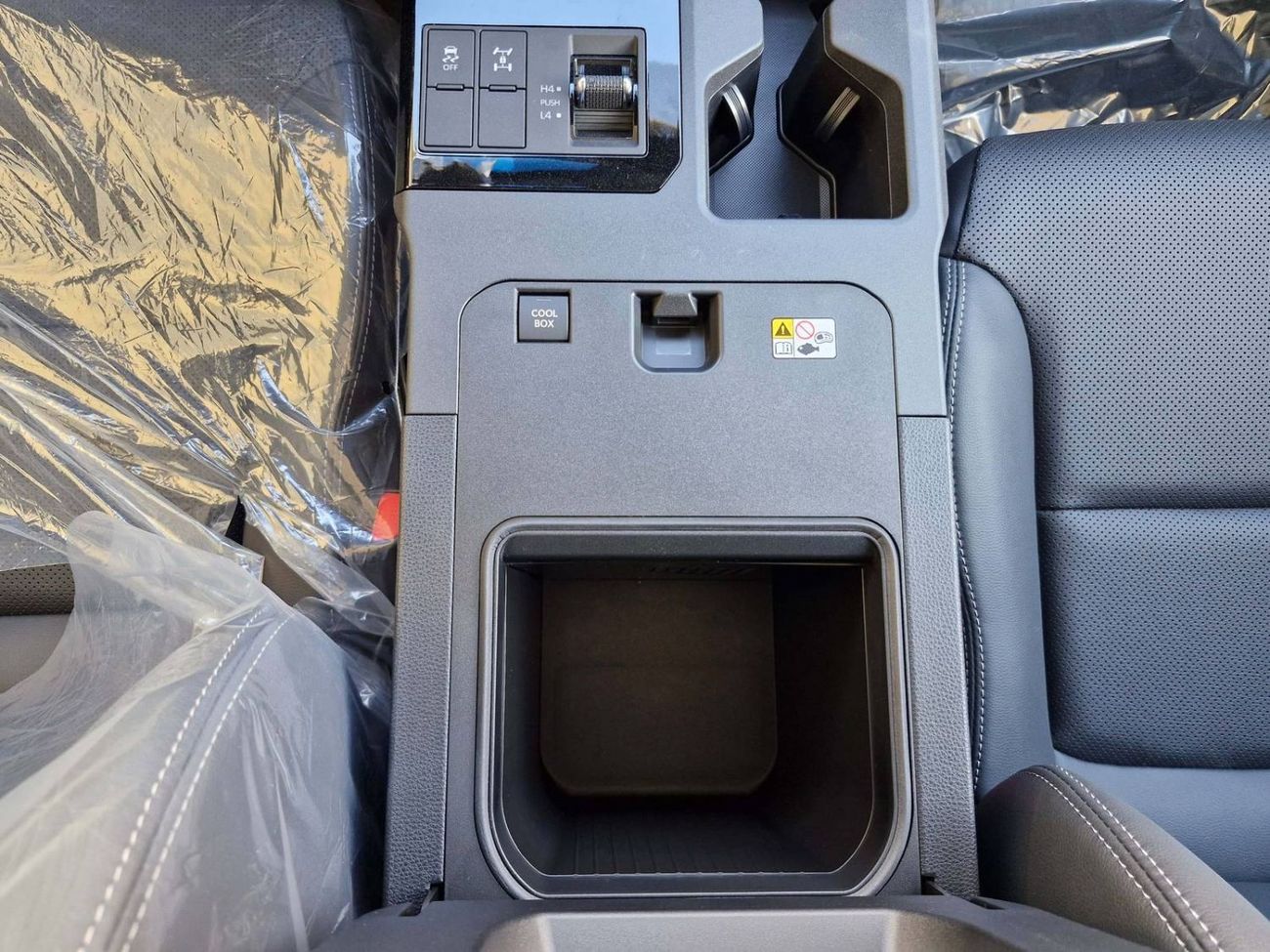 Toyota Prado 2025 TOYOTA PRADO 2.4L SR PETROL AT ALL ROUNDER (O) BRAND NEW 0KM