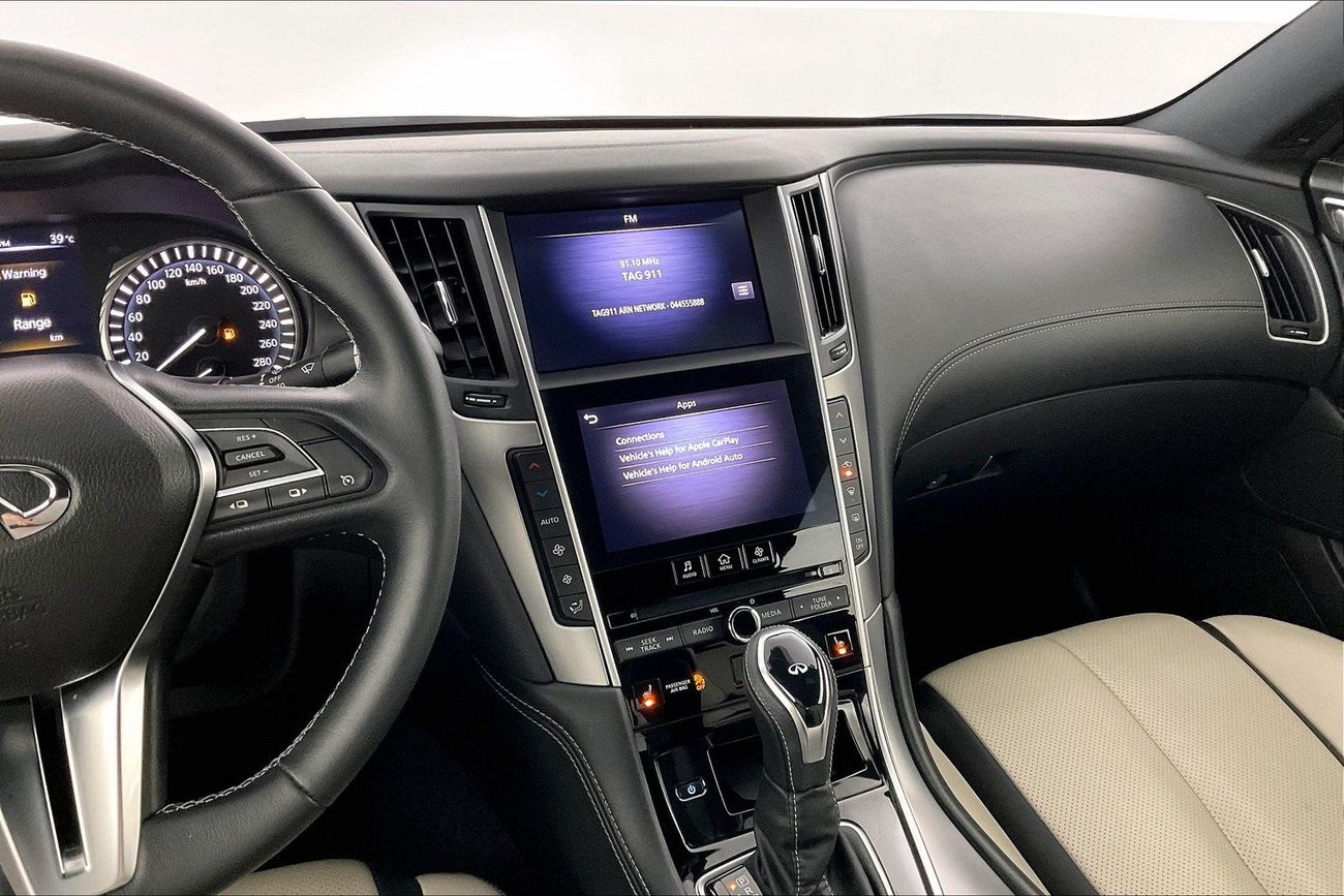 مرسيدس بنز C 200 Premium (AMG Line) | عرض العيد الحصري | خالية من أضرار الفيضانات