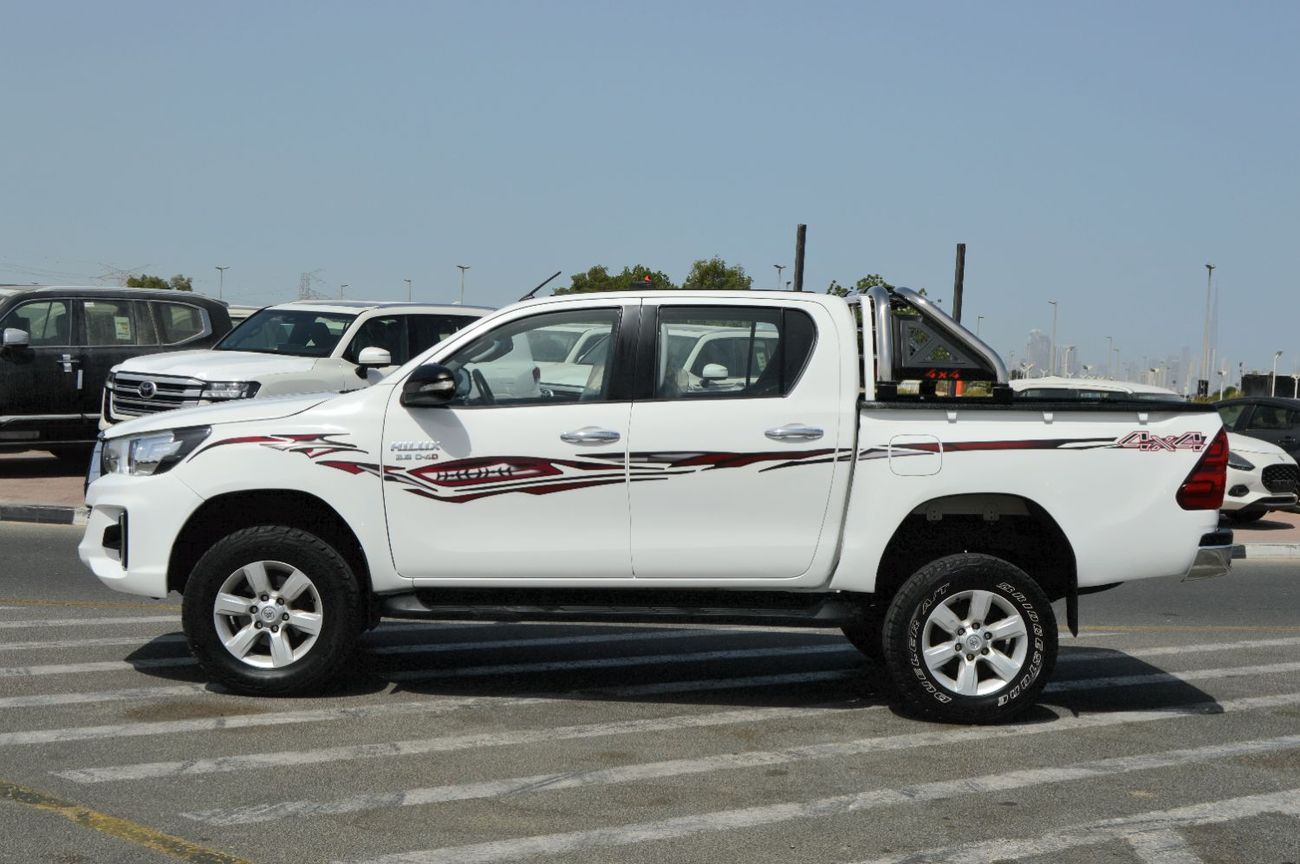 Toyota Hilux Double cabin 2.8L, perfect inside and outside