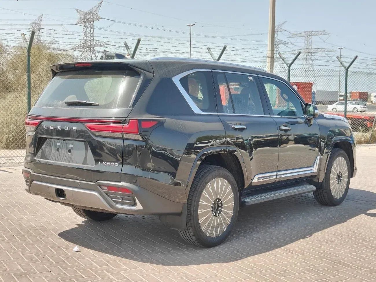 Lexus LX600 VIP LEXUS LX 600 VIP 3.5L