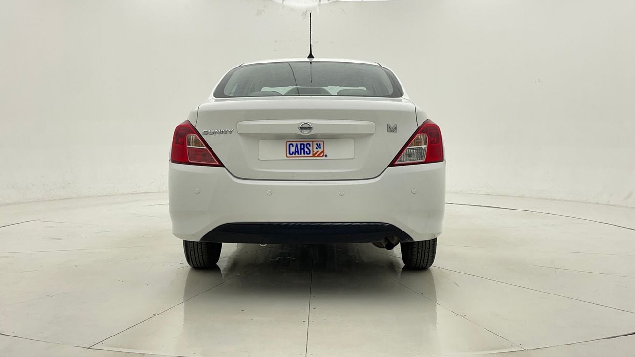 نيسان صني SV 1.5 | بدون دفعة مقدمة | اختبار قيادة مجاني للمنزل