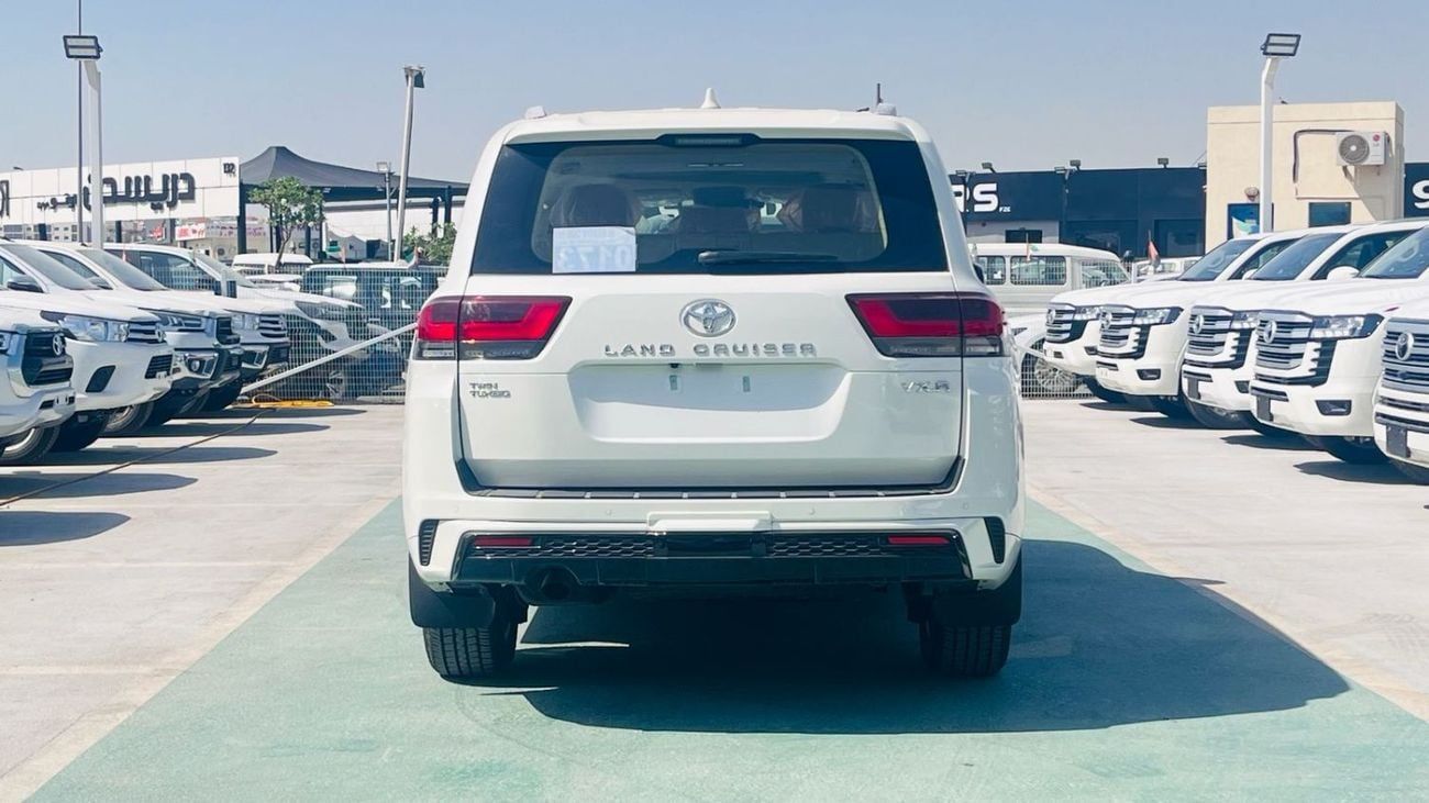 تويوتا لاند كروزر VXR