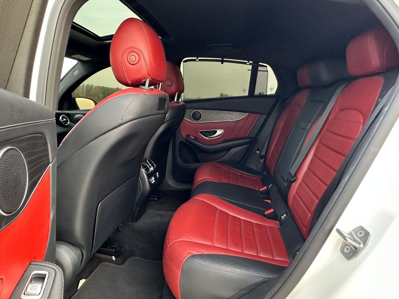 Mercedes-Benz GLC 43 AMG 4MATIC 3.0L (362 HP) MERCEDES GLC-43 2018 GCC ORGINAL PAINT // ACCIDENT FREE // PERFECT CONDITION