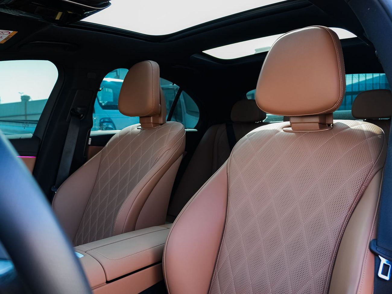 مرسيدس بنز E200 2.0L 2024 (German Specs) Full Edition