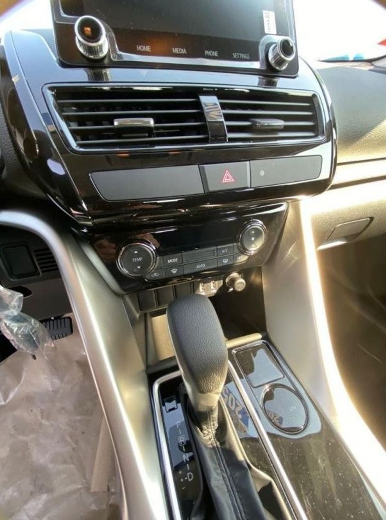 Mitsubishi Eclipse Cross 2024 Mitsubishi Eclipse Cross 1.5L SUV FWD 5dr Automatic Zero KM