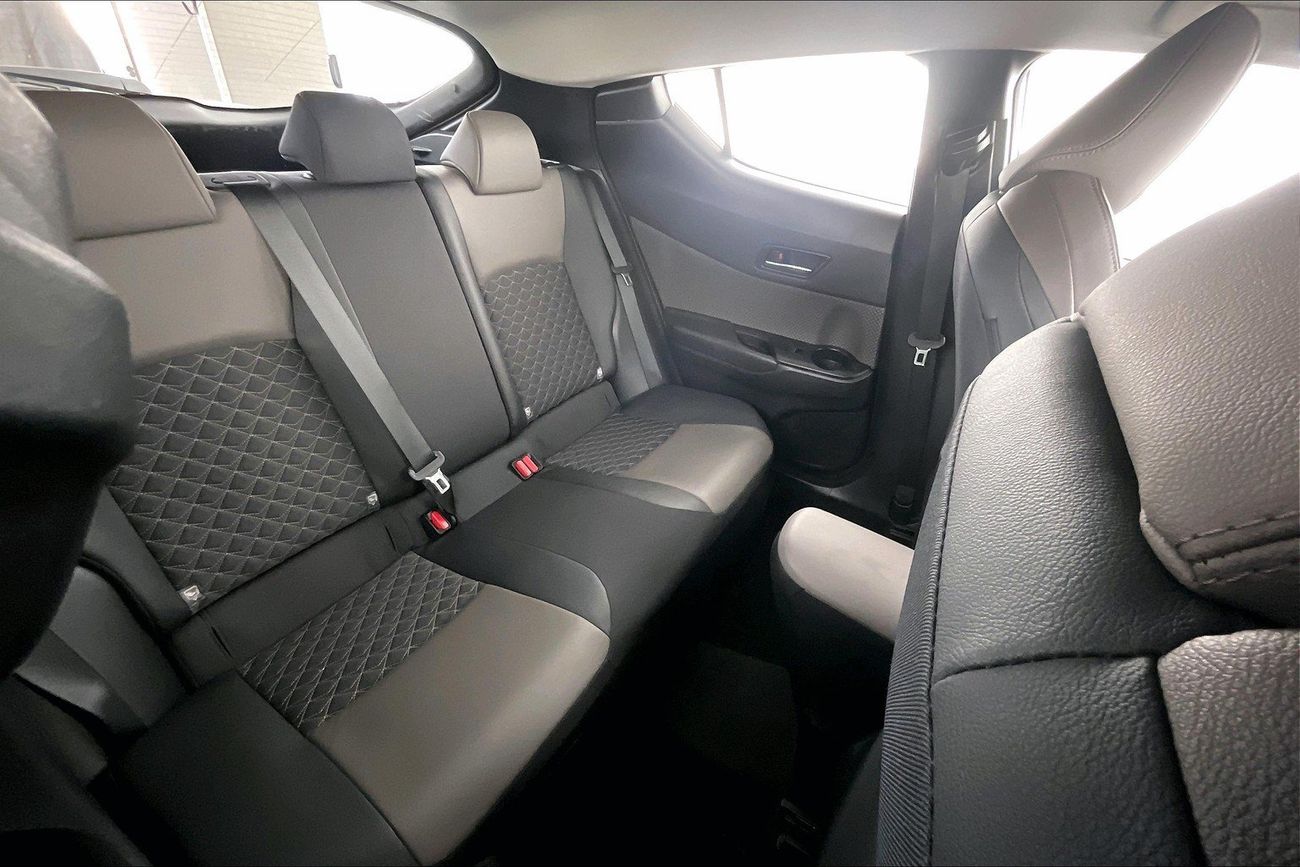 تويوتا CHR VX | شامل الضمان | 0 ﺪﻔﻋﺓ ﺃﻮﻟﻯ