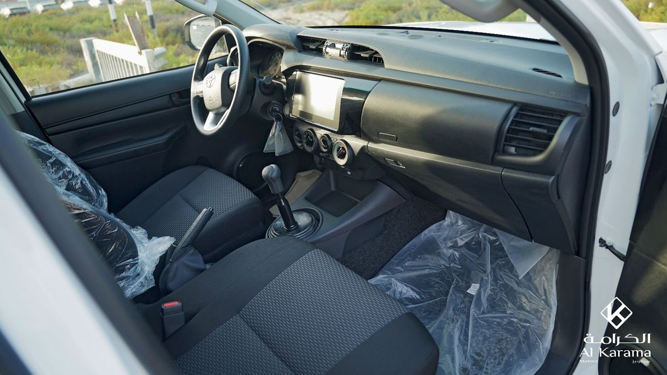 Toyota Hilux 4x4 | Touch Screen Media Player | 6 Seats | ABS | Brand New