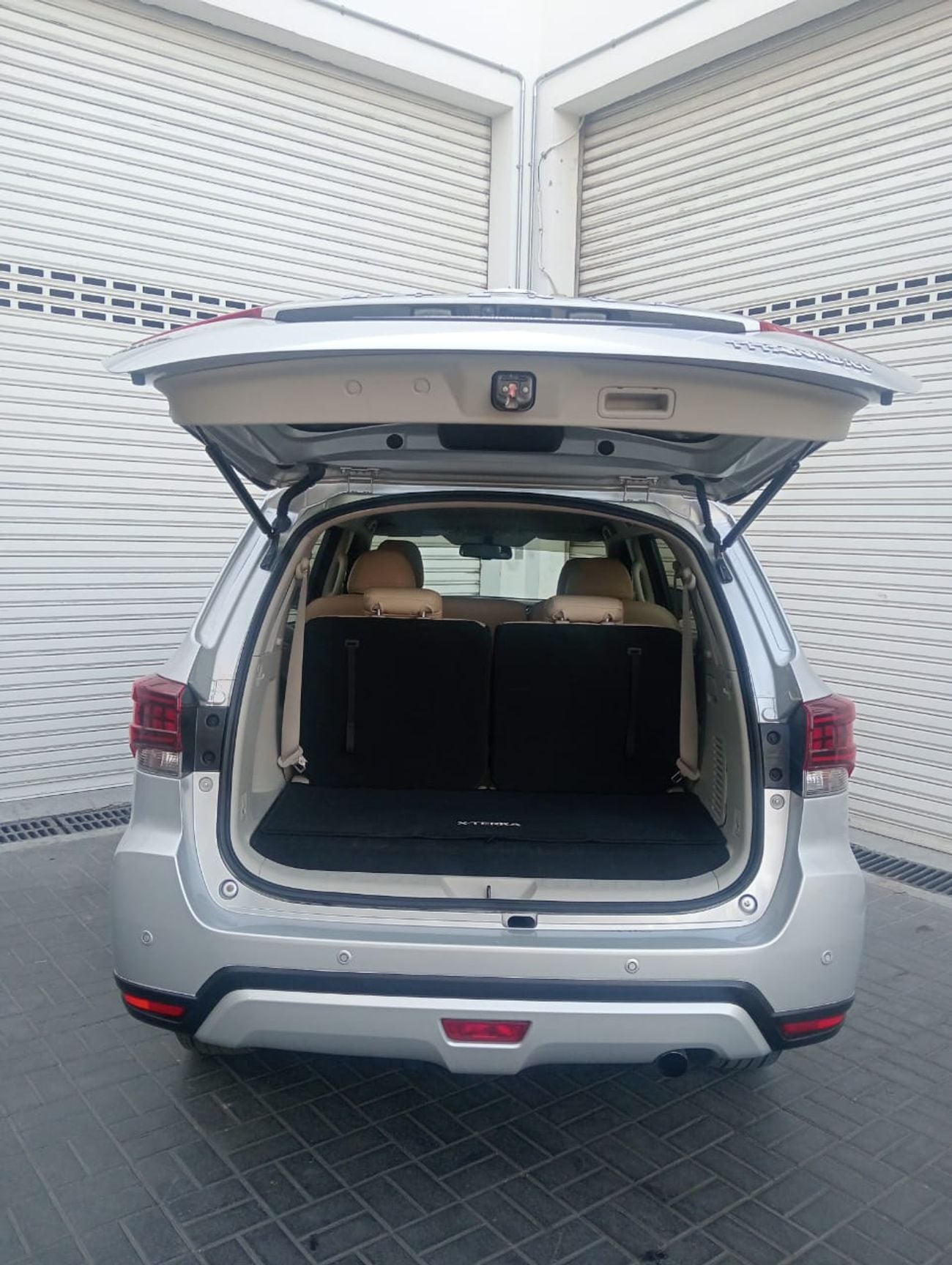 نيسان إكستيرا Titanium 2.5L 4WD