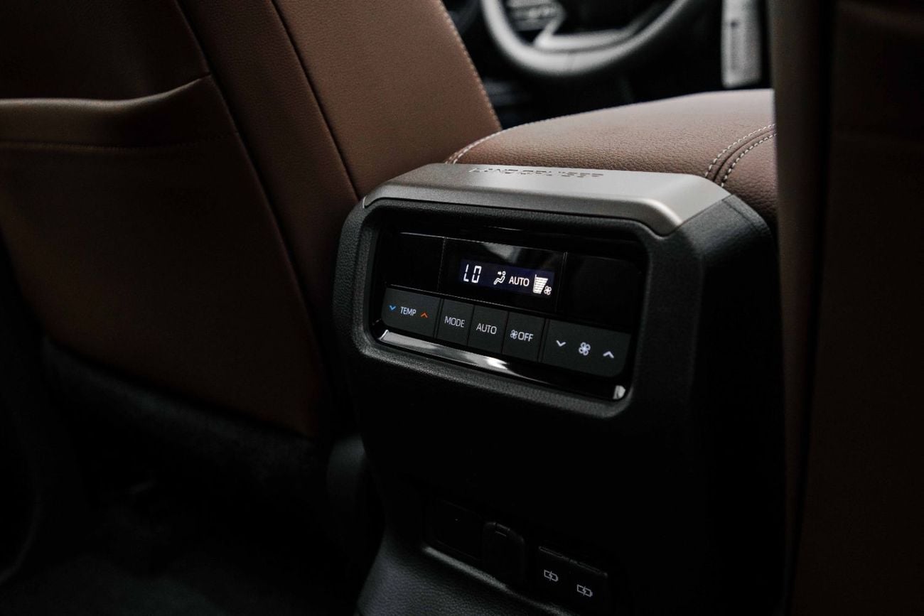 Toyota Prado ADVENTURE 2.8L - PLATINUM WHITE INSIDE DK CHESTNUT | EXPORT ONLY